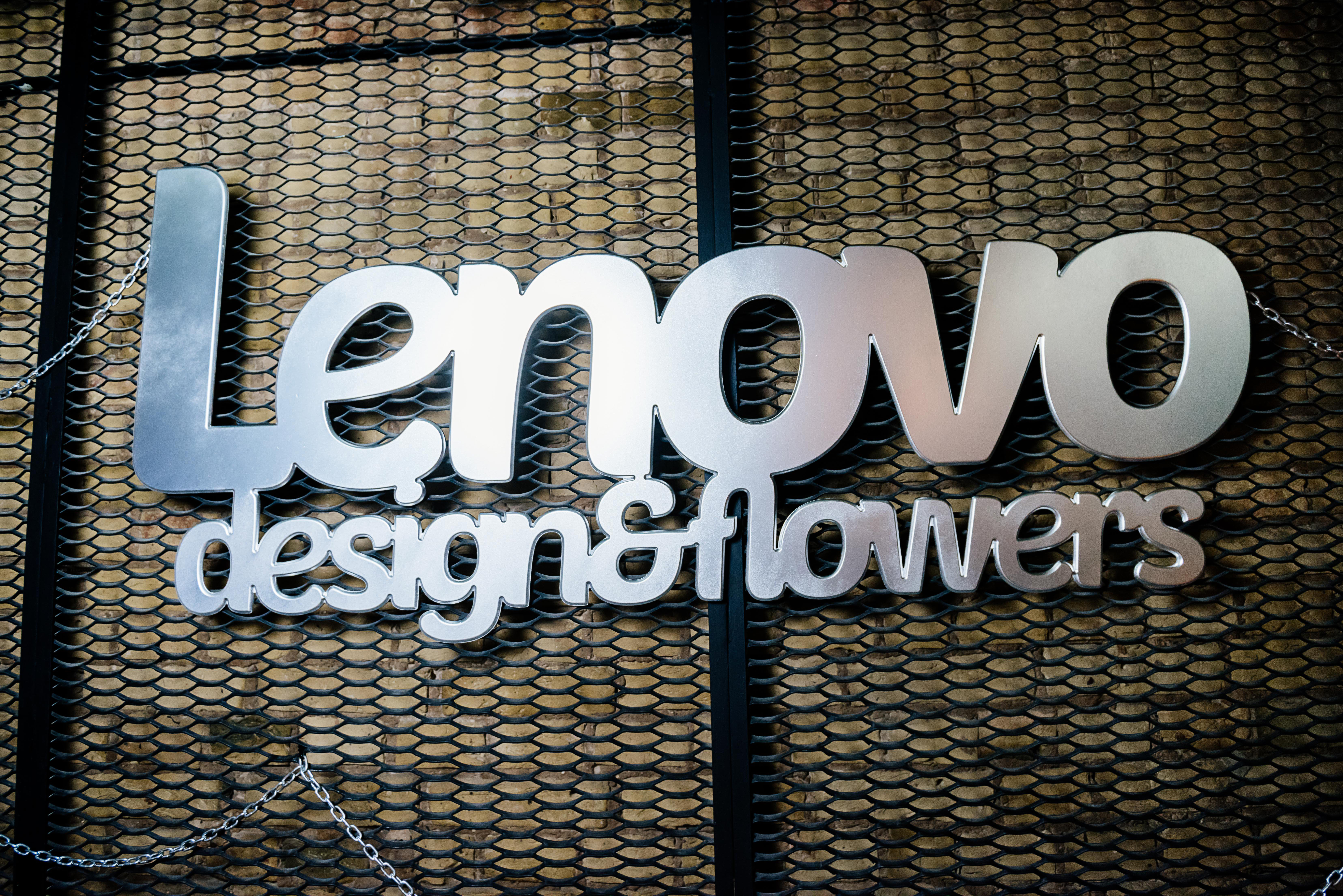 Lenovo Design & Flowers